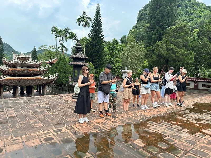 PERFUME PAGODA FULL DAY