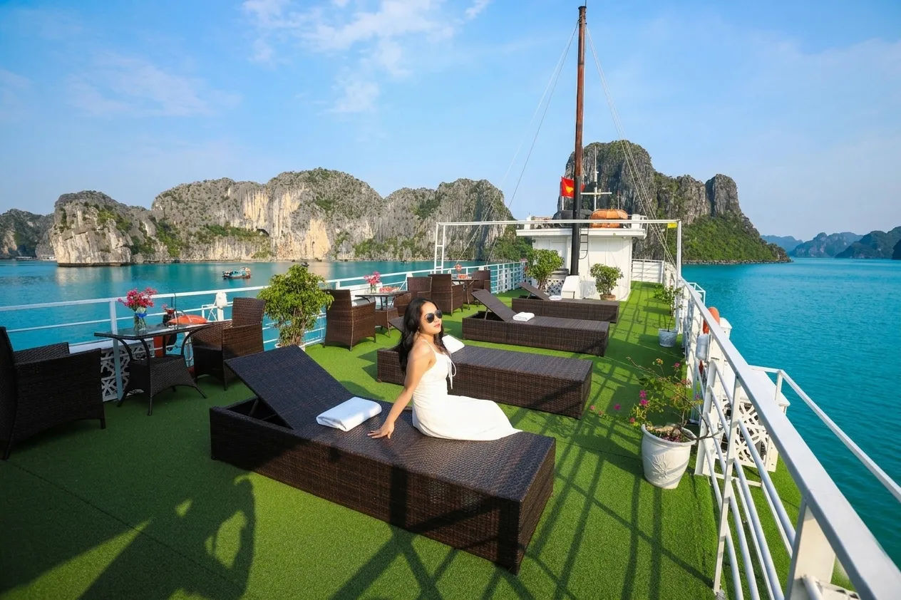 Ha Long Bay On Sunlight Legend Cruise