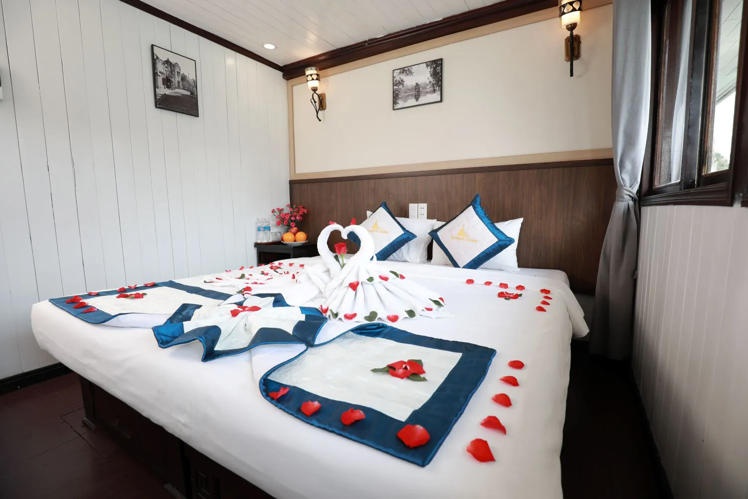 Ha Long Bay On Sunlight Legend Cruise