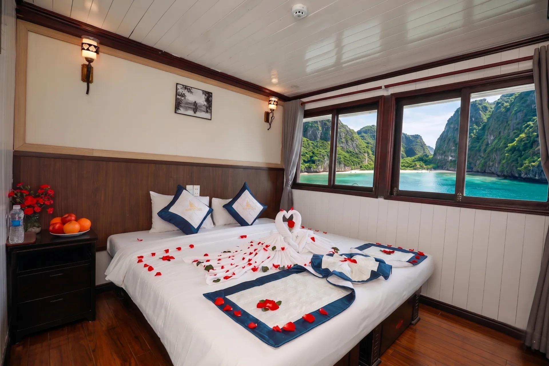 Ha Long Bay On Sunlight Legend Cruise