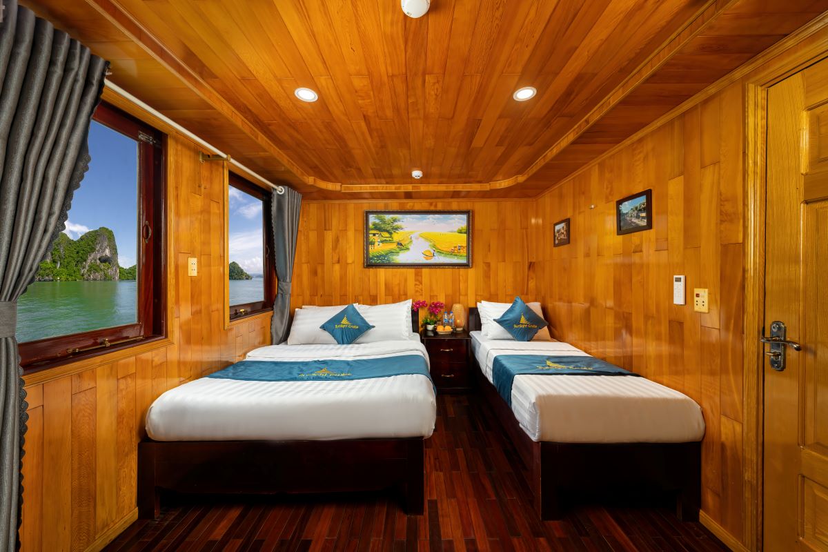 SUNLIGHT BOUTIQUE CRUISE 07 - 3 DAYS 2 NIGHTS.