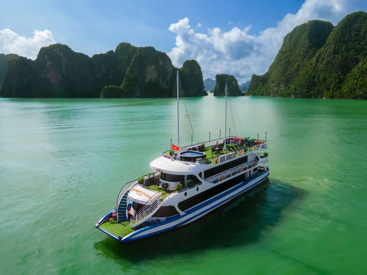 Sunlight Crystal Cruise 5 star full day.